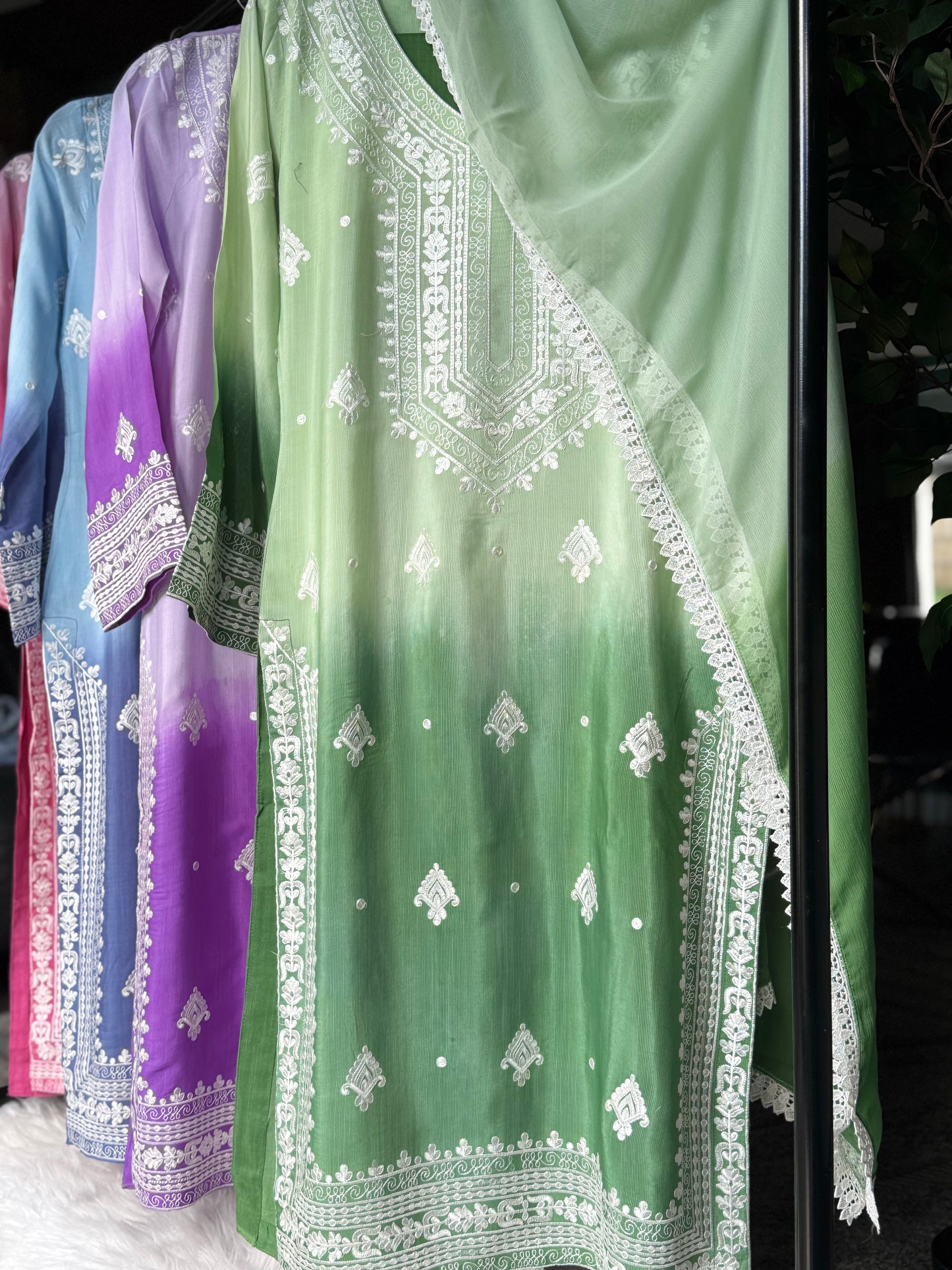TAZIM LEBAAS | 3PC EMROIDERED OMBRE SILK SUIT WITH OMBRE CHIFFON DUPATTA| GREEN