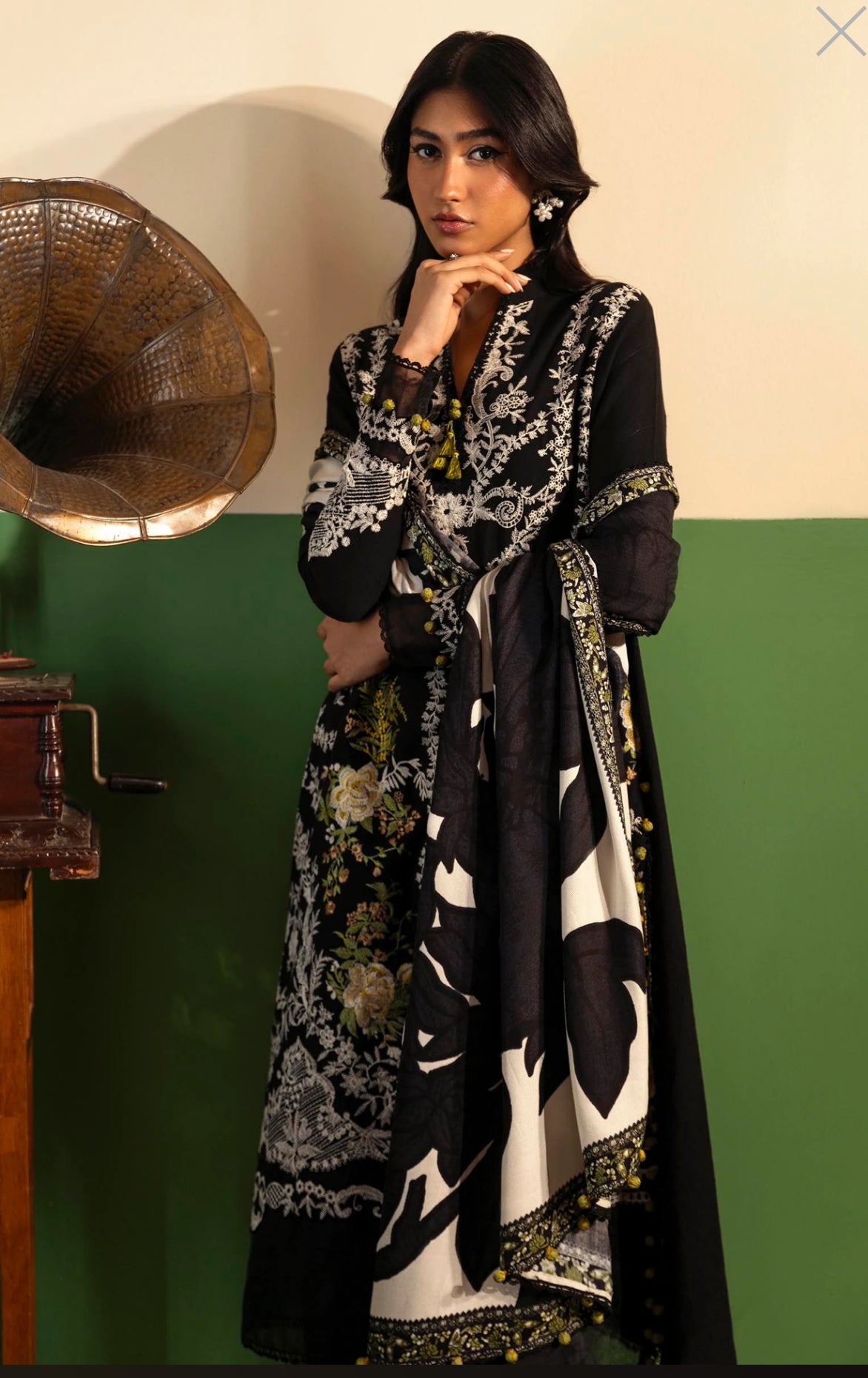 SANA SAFINAZ | M243-012B-3AP