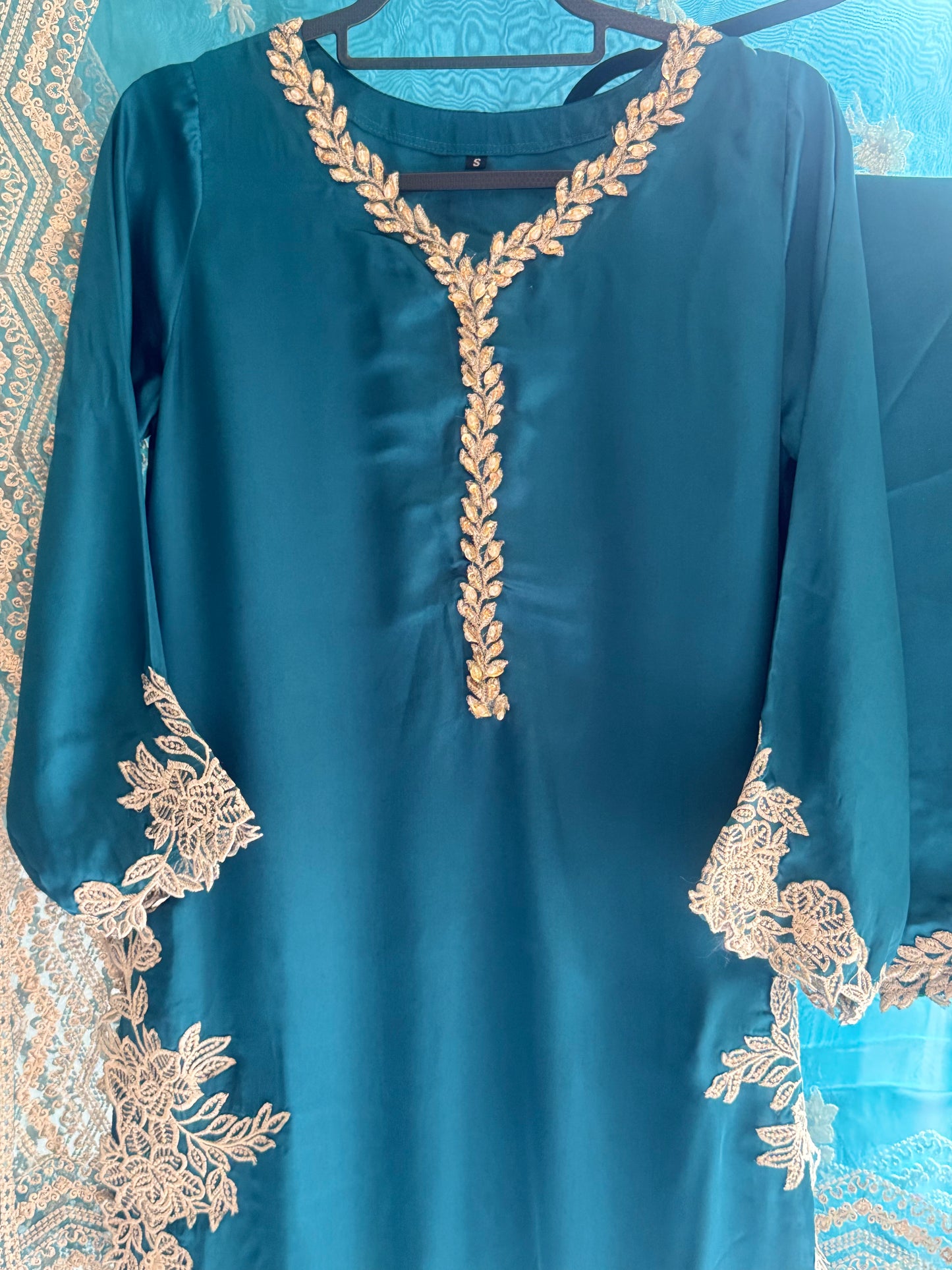 TAZIM LEBAAS | 3PC EMROIDERED SILK WITH EMBROIDERED ORGANZA DUPATTA| TEAL