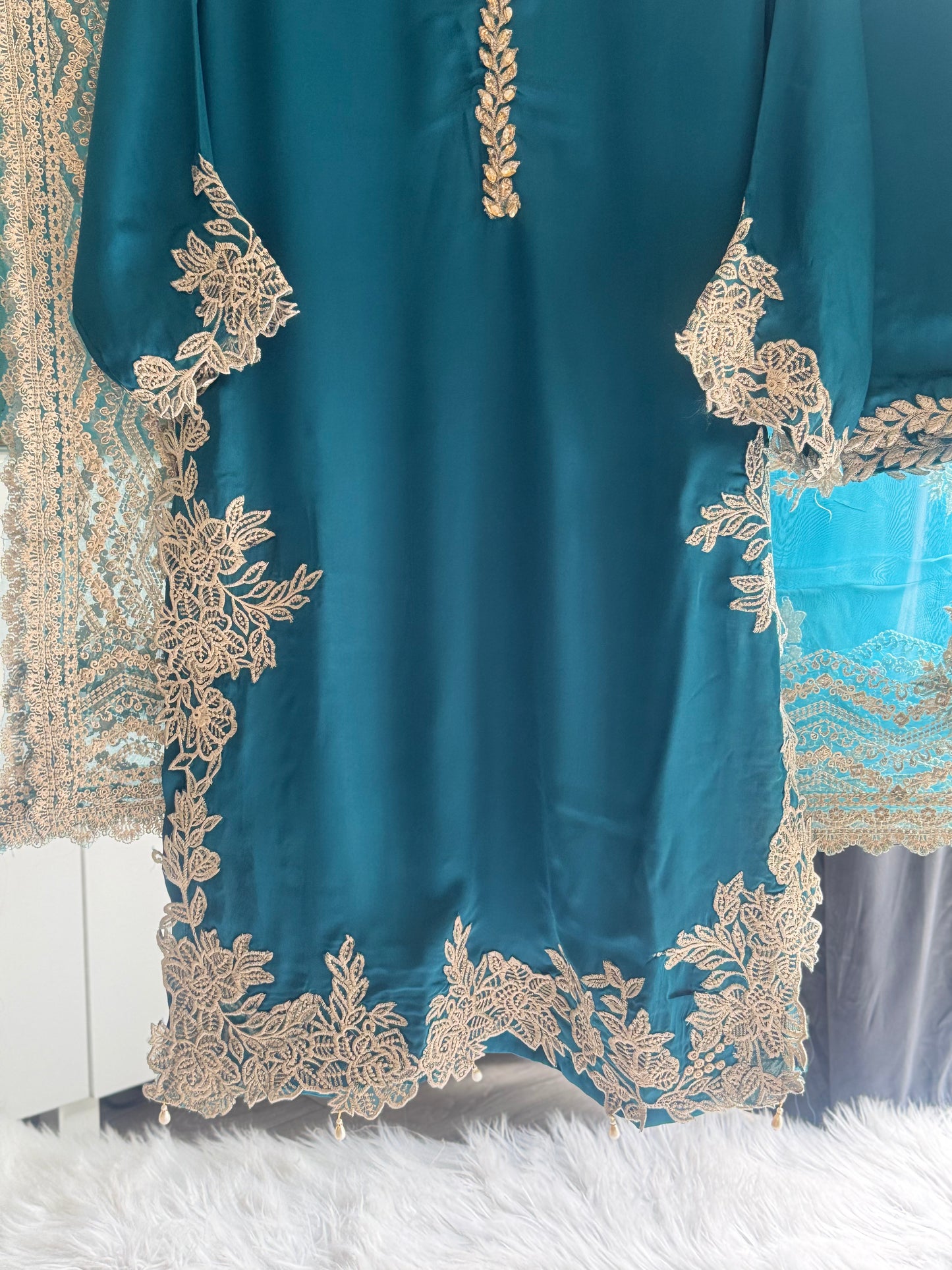 TAZIM LEBAAS | 3PC EMROIDERED SILK WITH EMBROIDERED ORGANZA DUPATTA| TEAL